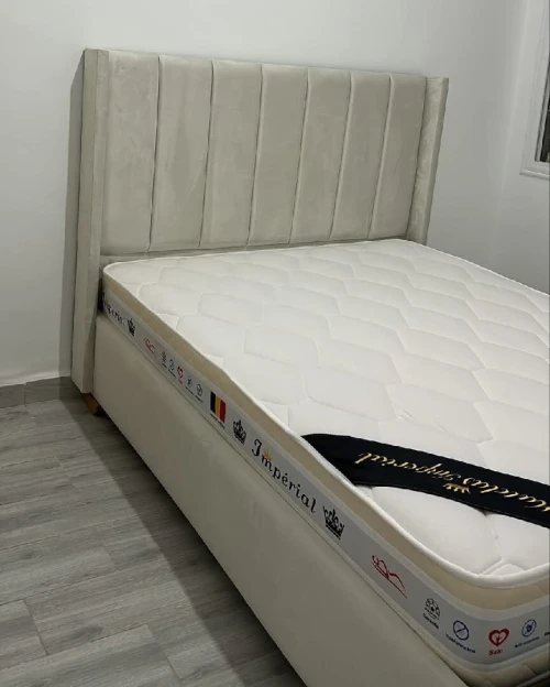 Lit avec sommier coffret 