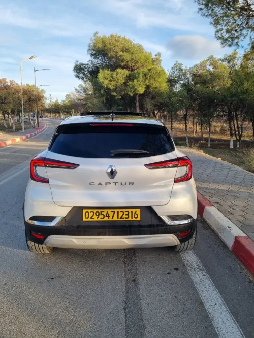 Renault Captur 2023 Intense