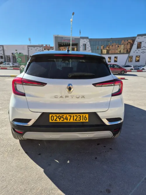 Renault Captur 2023 Intense carte grise safia