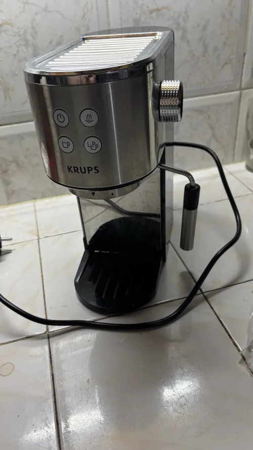 Krups Virtuoso+, Machine expresso manuelle, Café à pompe, Café moulu ou dosettes, 15 bars, Inox, Buse vapeur, Espresso et cappuccino, Noire, XP444G10, Noir