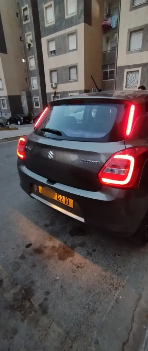Suzuki SWIFT DUBAÏ BOIT AUTO 1ER MAIN 2022 GLX LA TT MAJMOLA
