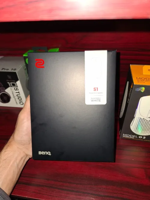 Glorious Model O2 Wireless, Zowie S1-B v2 Special Edition