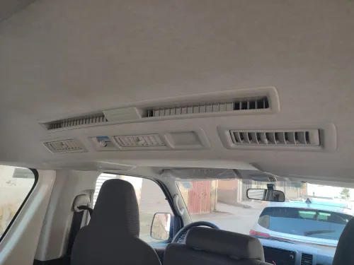 Toyota Hiace 15 place 2016