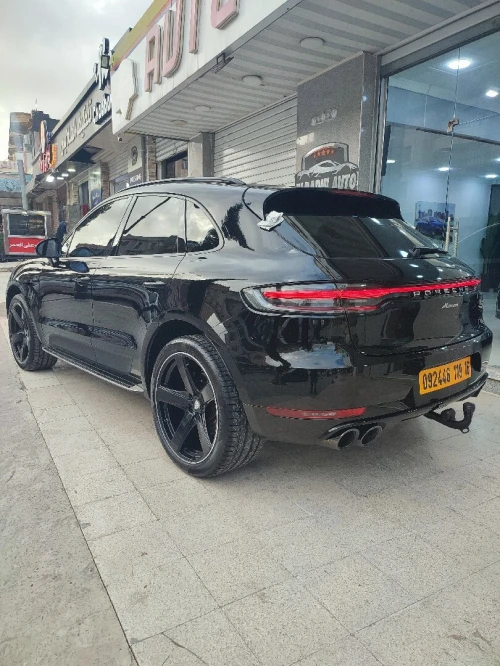 Porsche Macan 2019 Kit GTS full black