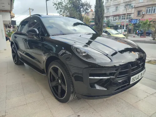 Porsche Macan 2019 GTS full black