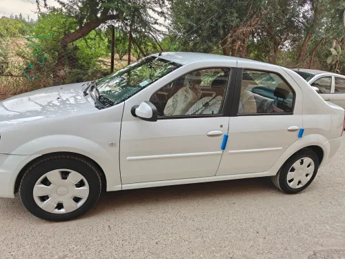 Renault Logan 2013 La tout