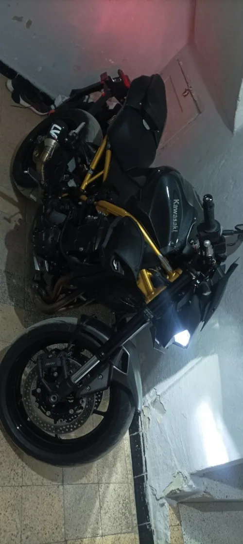 KAWASAKI Z900 
