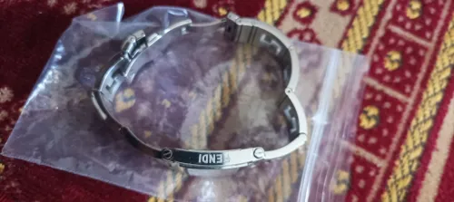 Montre FENDI original état 10/10