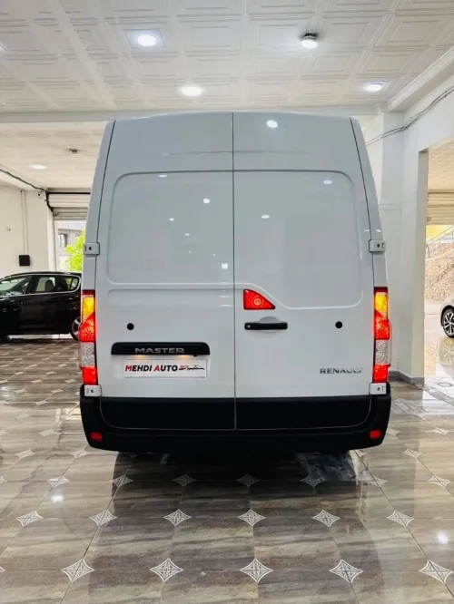 Renault Master 2025 2 Paneu