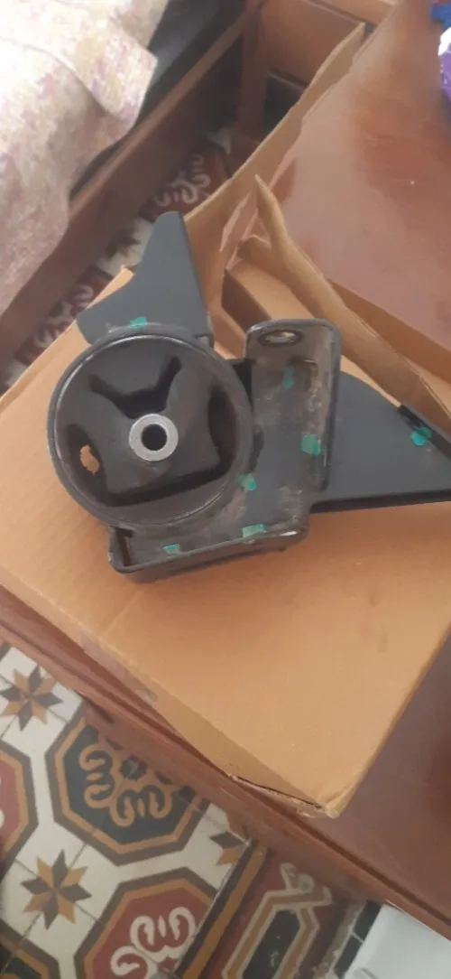 support moteur côté chauffeur alto k10
