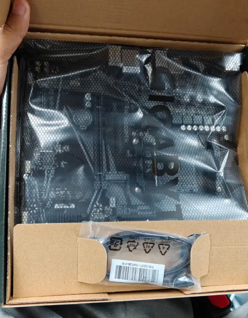 Carte mère Gigabyte B550MK