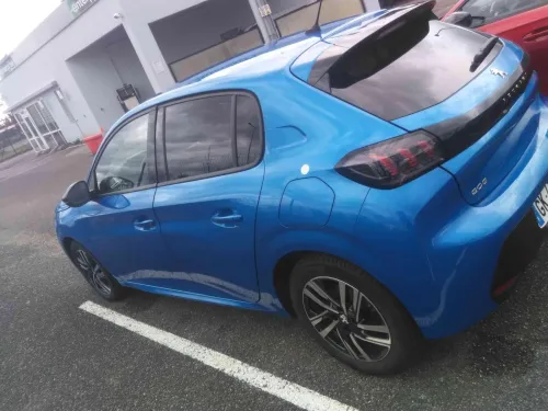 Peugeot 208 2022 Allure