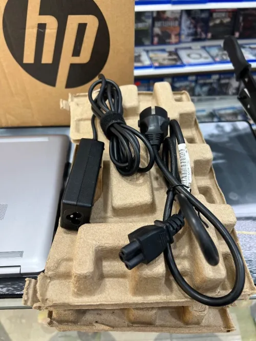 Laptop HP Ryzen 3 5425U 8G DDR4 512 SSD