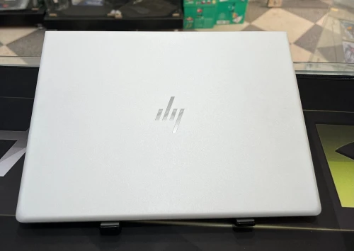 HP ELITEBOOK  Ryzen 3Pro 3300U 8G DDR4 256 SSD