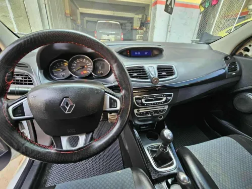 Renault Megane 3 2012 Play