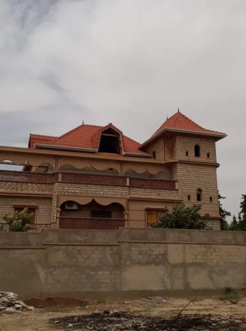La carpenter en boi- wood building structures -هياكل البناء الخشبية