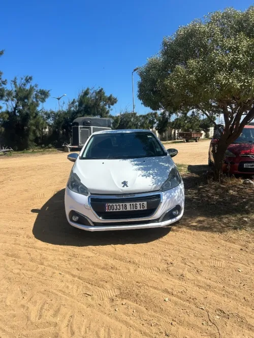 Peugeot 208 2016 Allure