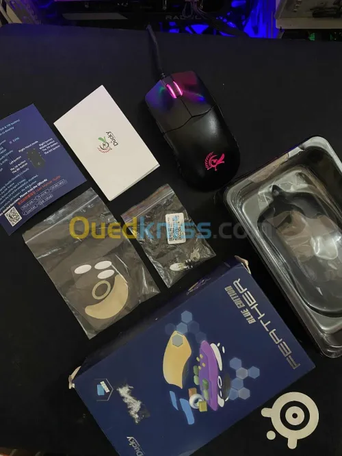 Ducky feather gaming mouse
