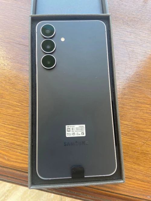 Samsung Galaxy S25 FE
