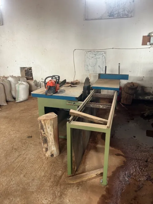 Atelier menuiserie lourd