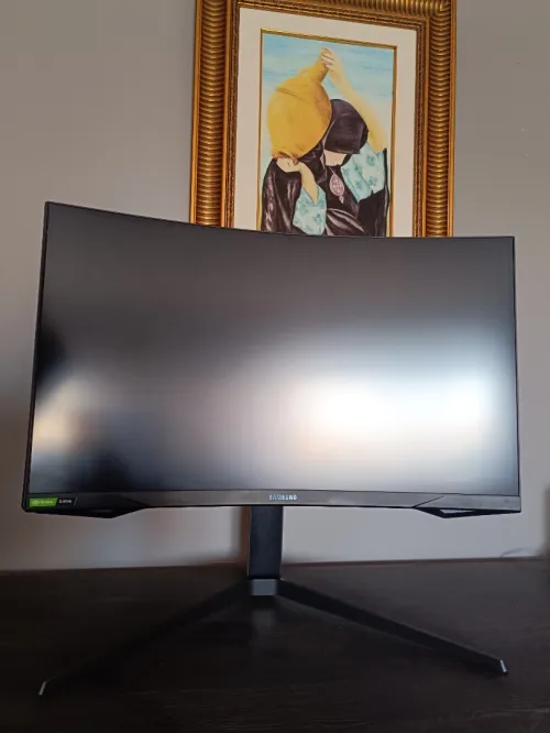 Samsung Odyssey G7 240hz 2k