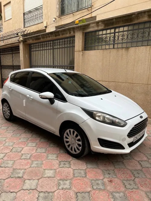 Ford Fiesta 2013 Trend Look