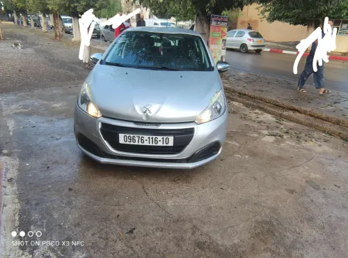 Peugeot 208 2016 Access