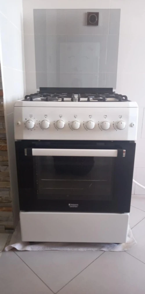 Cuisinière hotpoint ariston