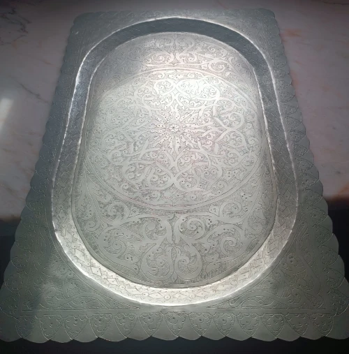 2 Plateaux en cuivre