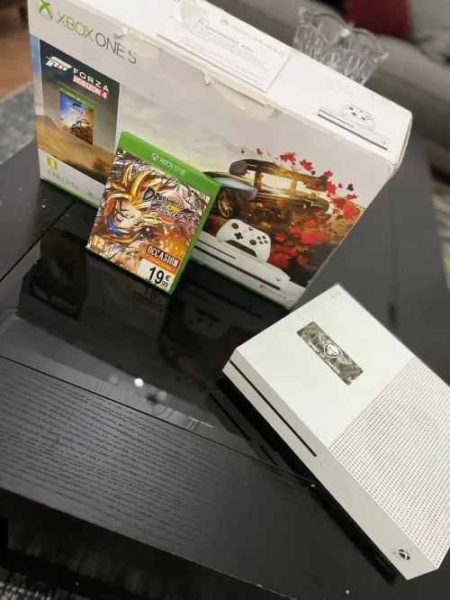 xbox one s 1 tb sans manette avec Cd