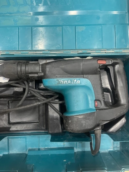 Marteau piqueur makita 1100w