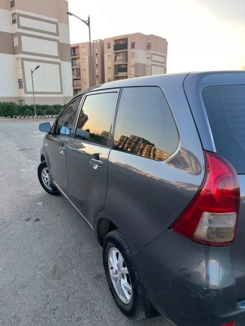 Toyota Avenza 2015 Avenza