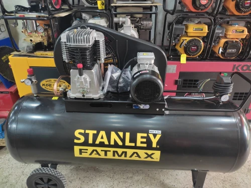 Compresseur 500l Stanley italy 
