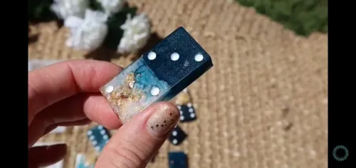Dominos en résineدومين 