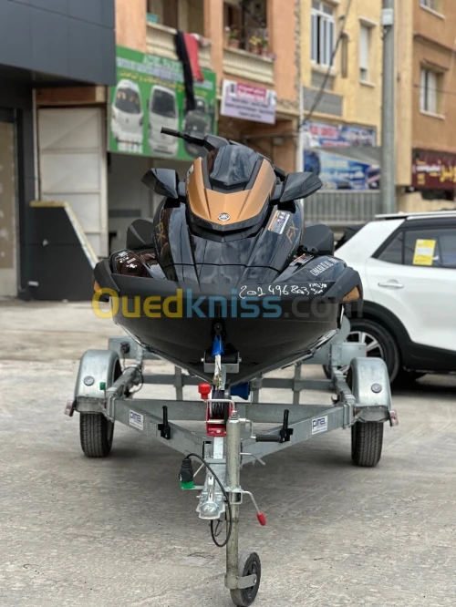 JETSKI YAMAHA LUMITED 2025 1800SVHO