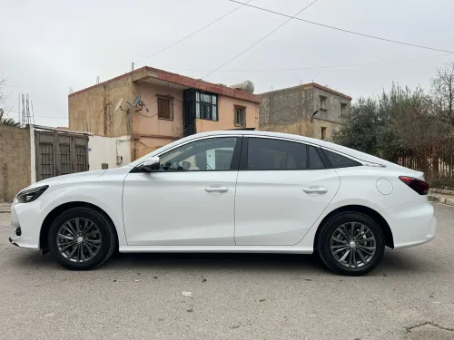 MG 5 2025 Luxry