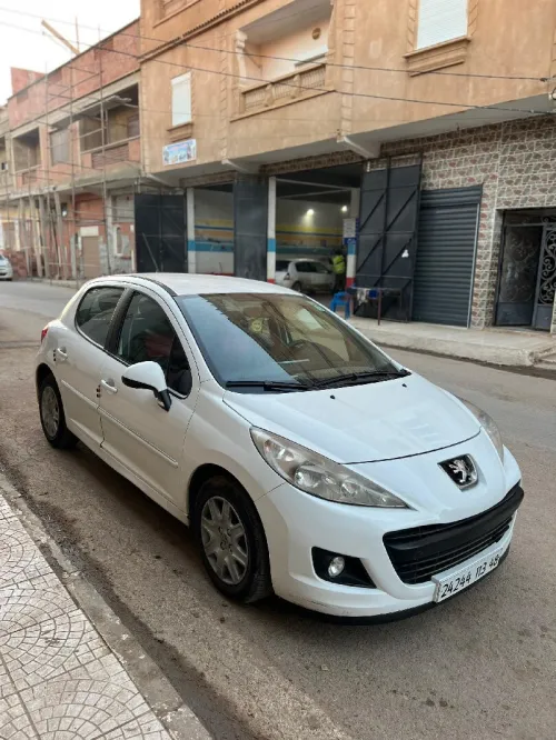 Peugeot 207 plus 2013 207 plus