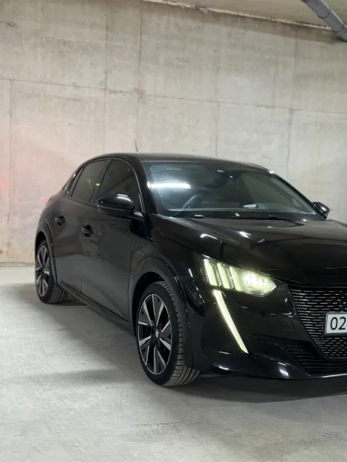 Peugeot 208 2023 GT
