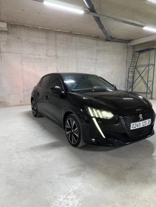Peugeot 208 2023 GT