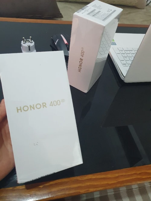 Honor 400