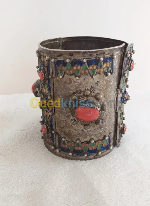 Magnifique ancien khelkhel kabyle en argent et vrai corail rouge 