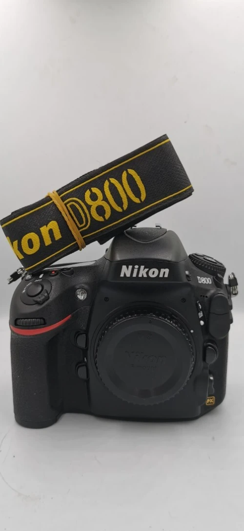 Nikon D800 (280 photo) état neuf