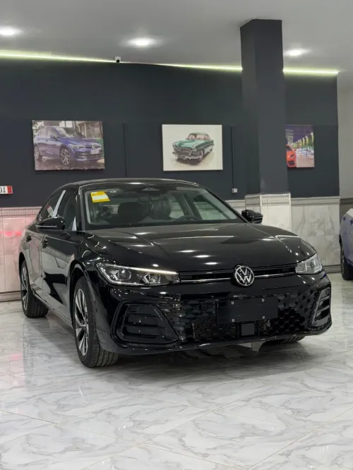 Volkswagen Passat 2025 Pro