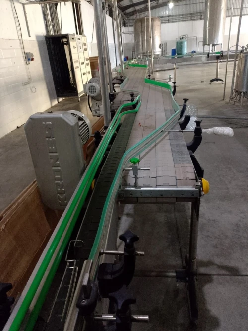 Ligne de production de production d'eau minérale 0.5L automatique et complète