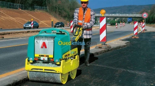 AMMANN Compacteur manuel, plaque vibrante et pilonneuse 