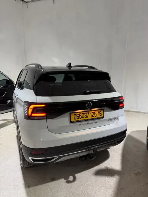 Volkswagen T-Cross 2025 Beats