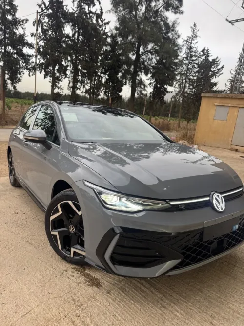 Volkswagen Golf 8 2025 R-Line