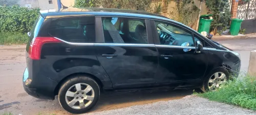 Peugeot 5008 2012 Allure 7 places