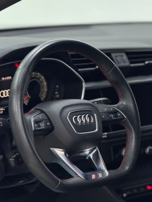 Audi Q3 2023 S line