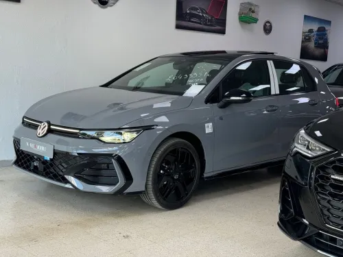 Volkswagen Golf 8.5 2025 R line